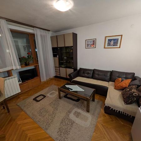 Stan Uzice Apartment Luaran gambar